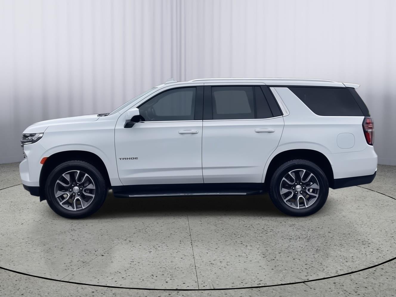 Used 2021 Chevrolet Tahoe LT with VIN 1GNSKNKD2MR380970 for sale in Kansas City