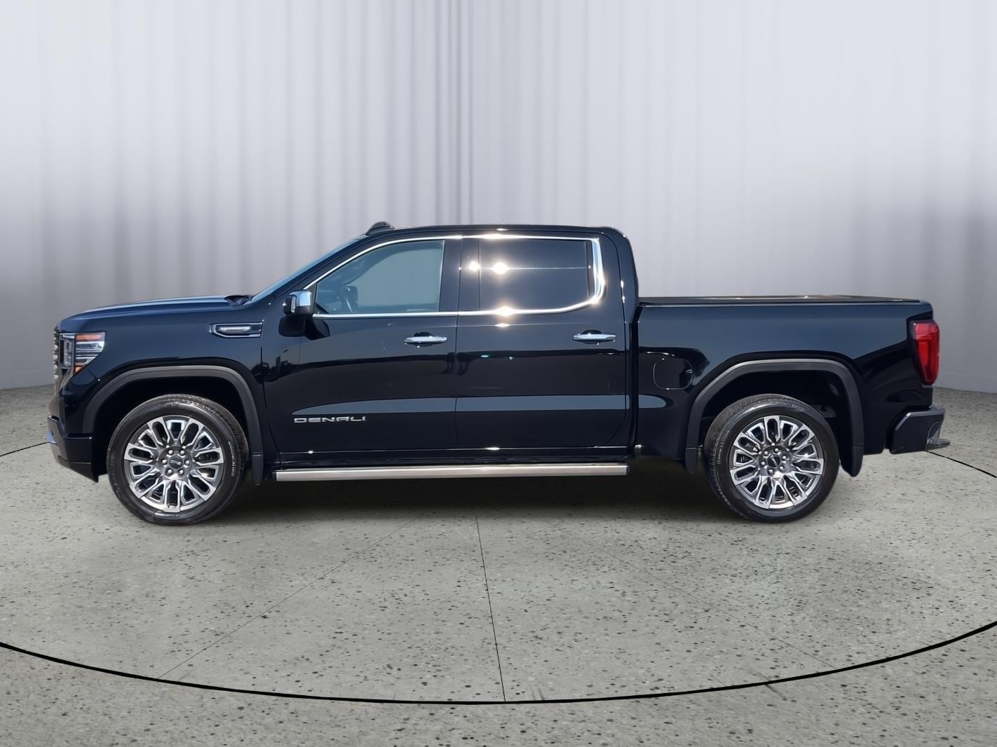 Used 2024 GMC Sierra 1500 Denali Denali Ultimate with VIN 1GTUUHE88RZ135951 for sale in Kansas City