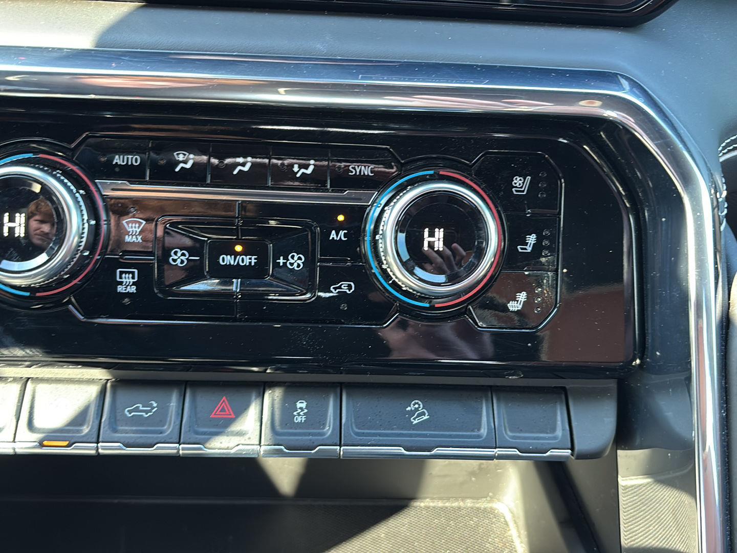 2025 GMC Sierra 1500 Denali Ultimate - Photo 32