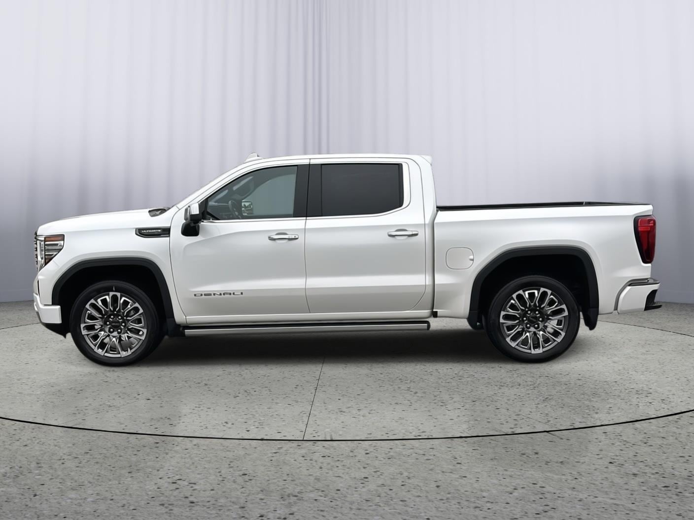 Used 2024 GMC Sierra 1500 Denali Denali Ultimate with VIN 1GTUUHE82RZ156505 for sale in Kansas City