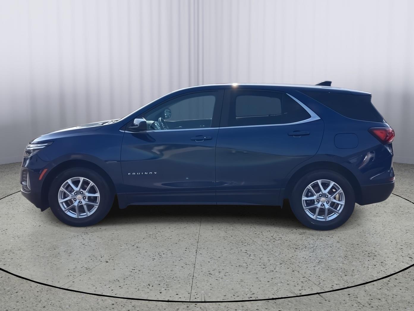 Used 2022 Chevrolet Equinox LT with VIN 3GNAXKEV8NS203127 for sale in Kansas City