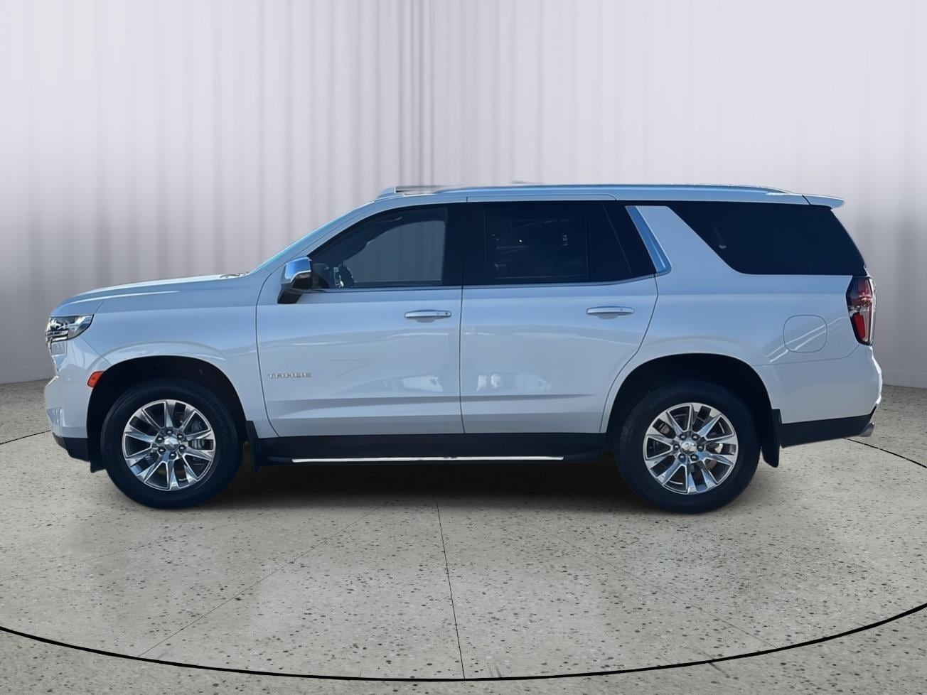 Used 2023 Chevrolet Tahoe Premier with VIN 1GNSKSKD2PR469005 for sale in Kansas City