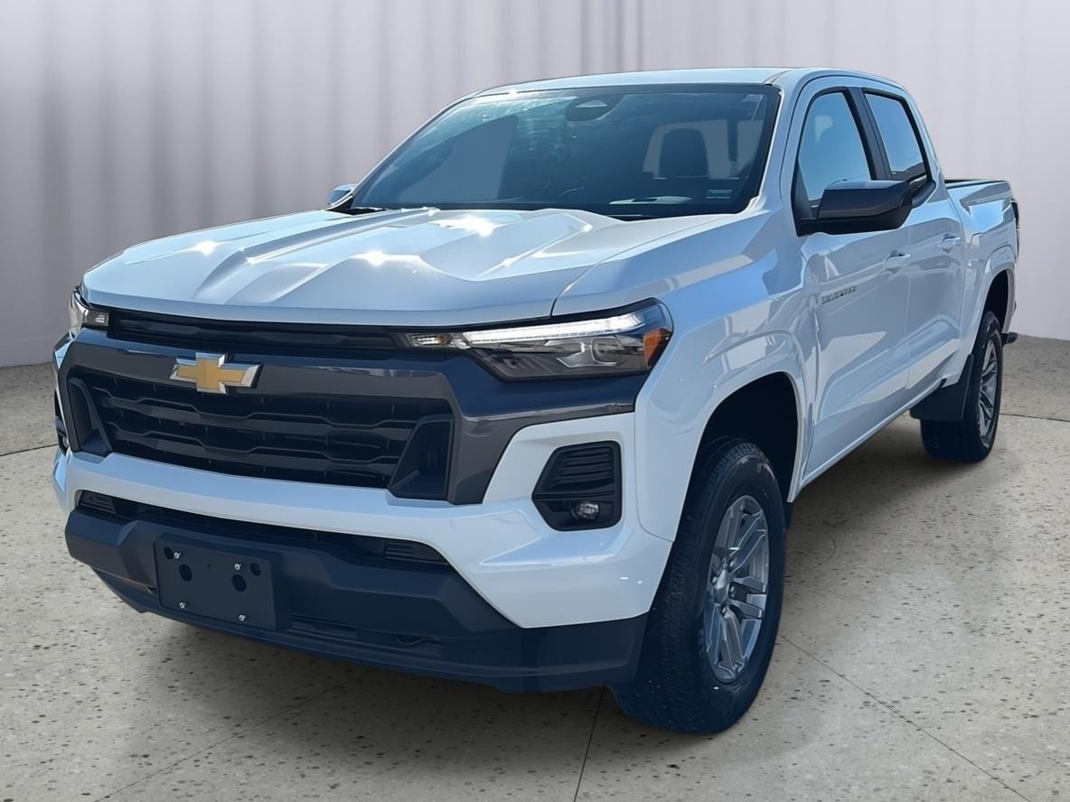 Used 2024 Chevrolet Colorado LT with VIN 1GCPTCEK5R1206844 for sale in Kansas City