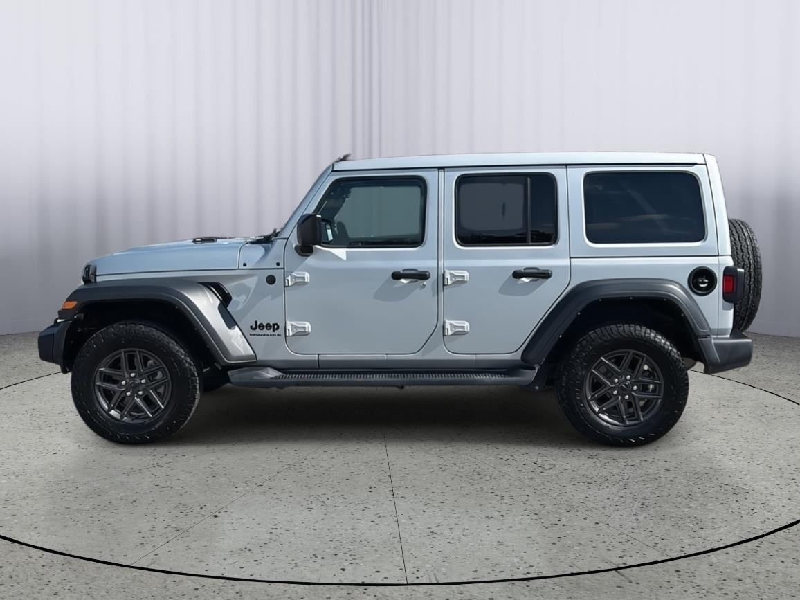 Used 2024 Jeep Wrangler 4-Door Sport S with VIN 1C4PJXDG0RW353649 for sale in Kansas City