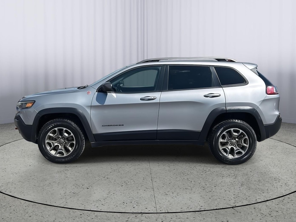Used 2020 Jeep Cherokee Trailhawk SUV