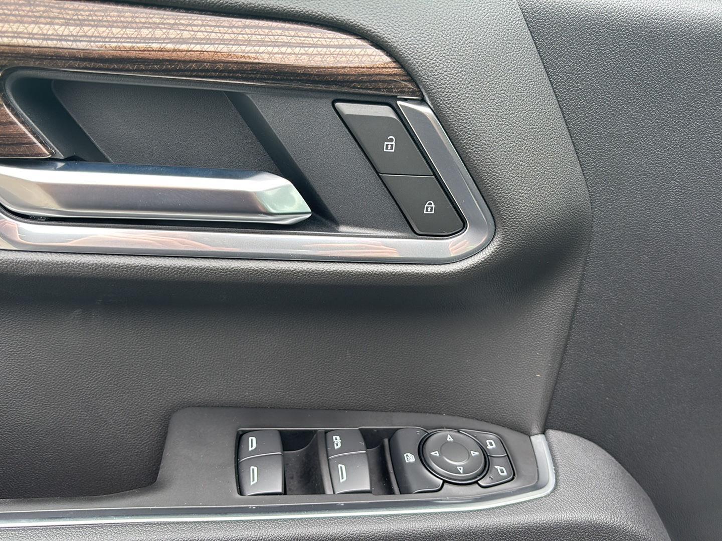 2025 Chevrolet Silverado 1500 LT - Photo 15