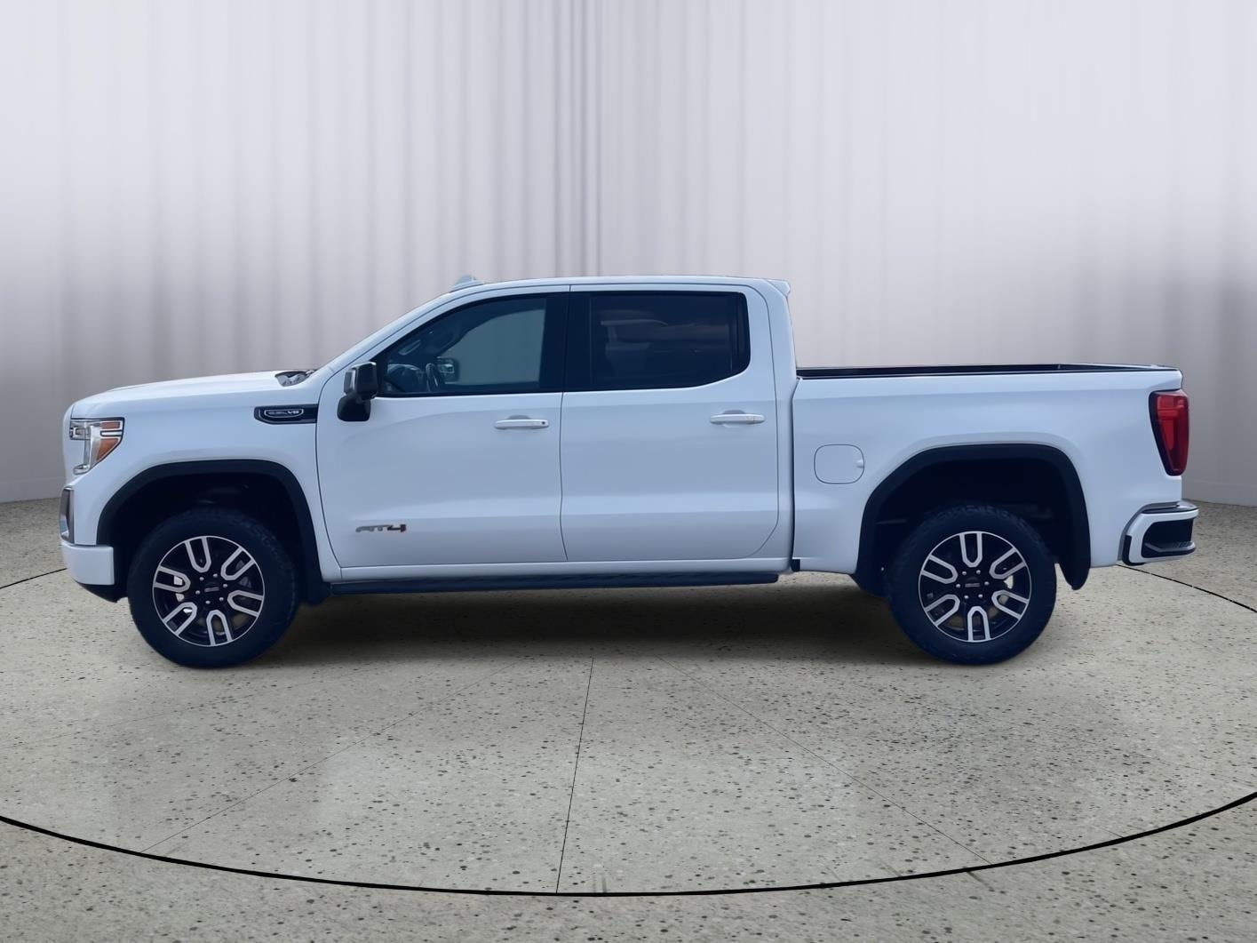 Used 2021 GMC Sierra 1500 AT4 with VIN 3GTP9EED0MG351747 for sale in Kansas City