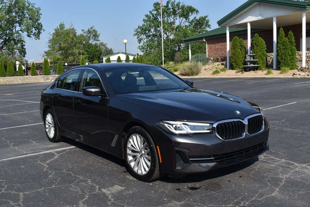 Used 2023 BMW 5 Series 530i with VIN WBA53BH08PCN82061 for sale in Chillicothe, MO