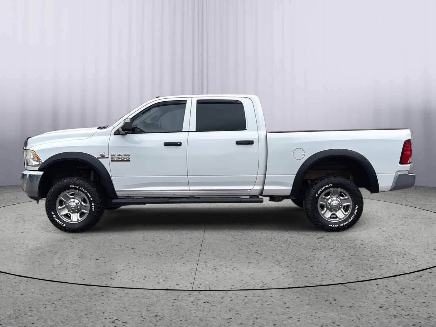 Used 2018 RAM Ram 2500 Pickup Tradesman with VIN 3C6UR5CL8JG302361 for sale in Kansas City
