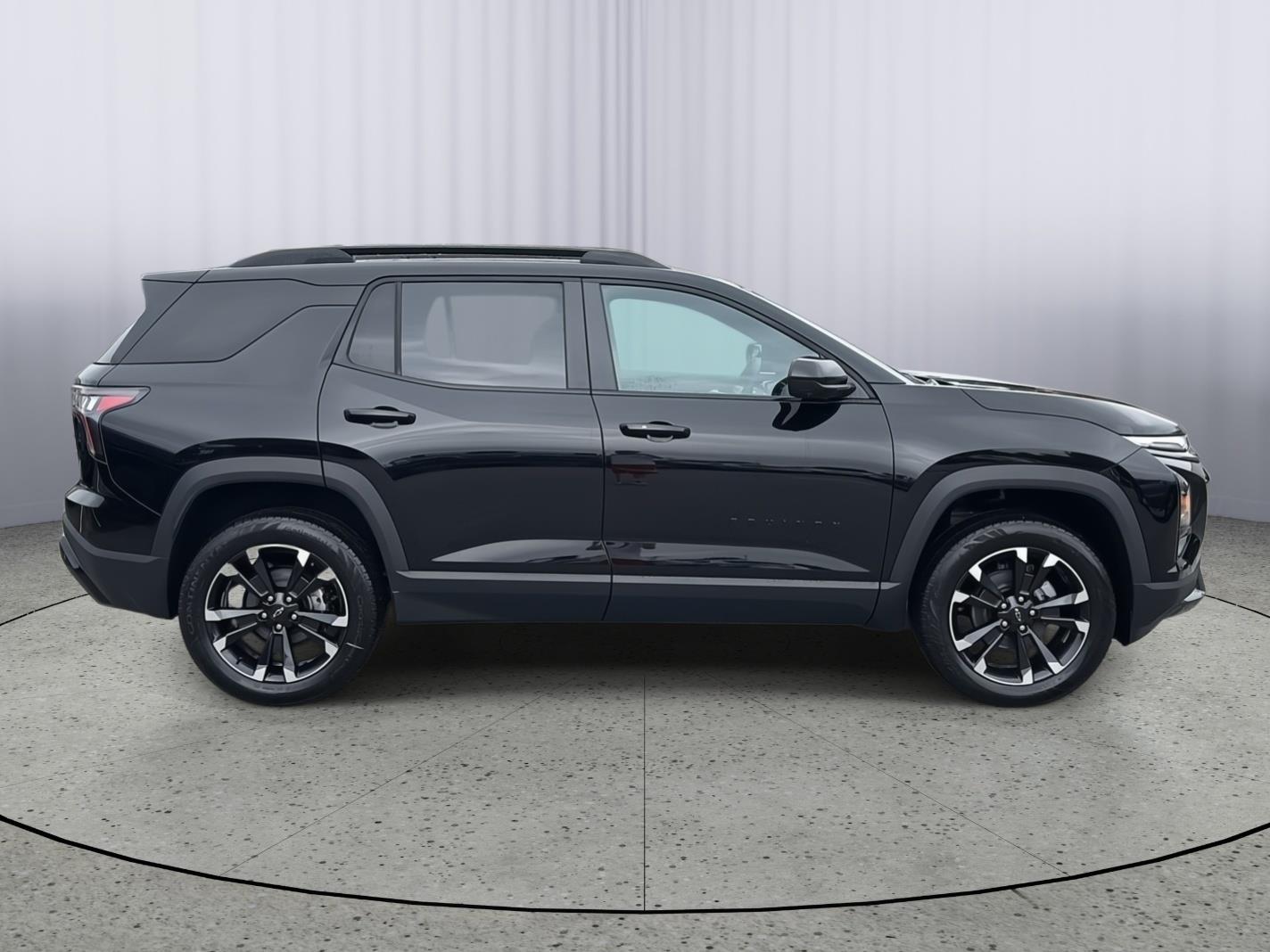 2027 Chevrolet Equinox RS - Photo 6
