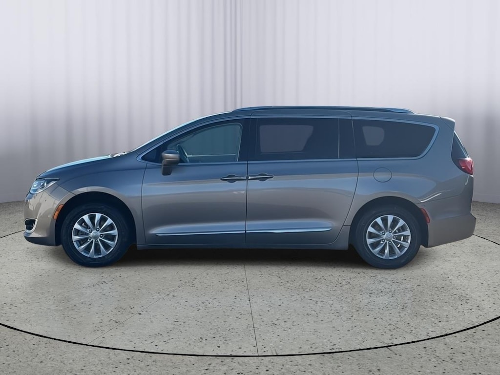 Used 2018 Chrysler Pacifica Touring L Plus Van