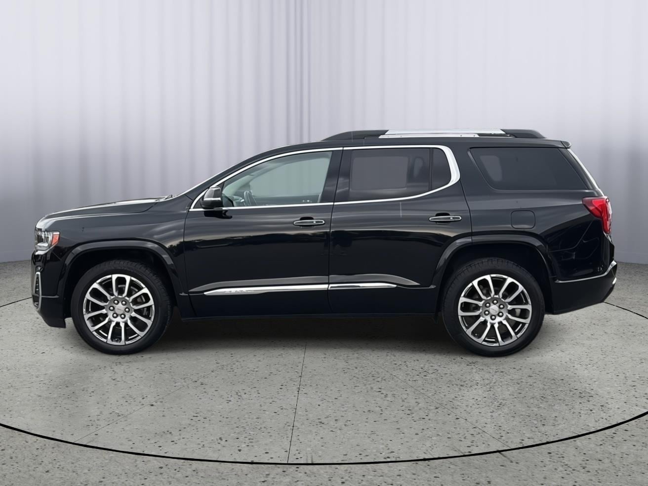 Used 2021 GMC Acadia Denali with VIN 1GKKNXLS2MZ201422 for sale in Kansas City