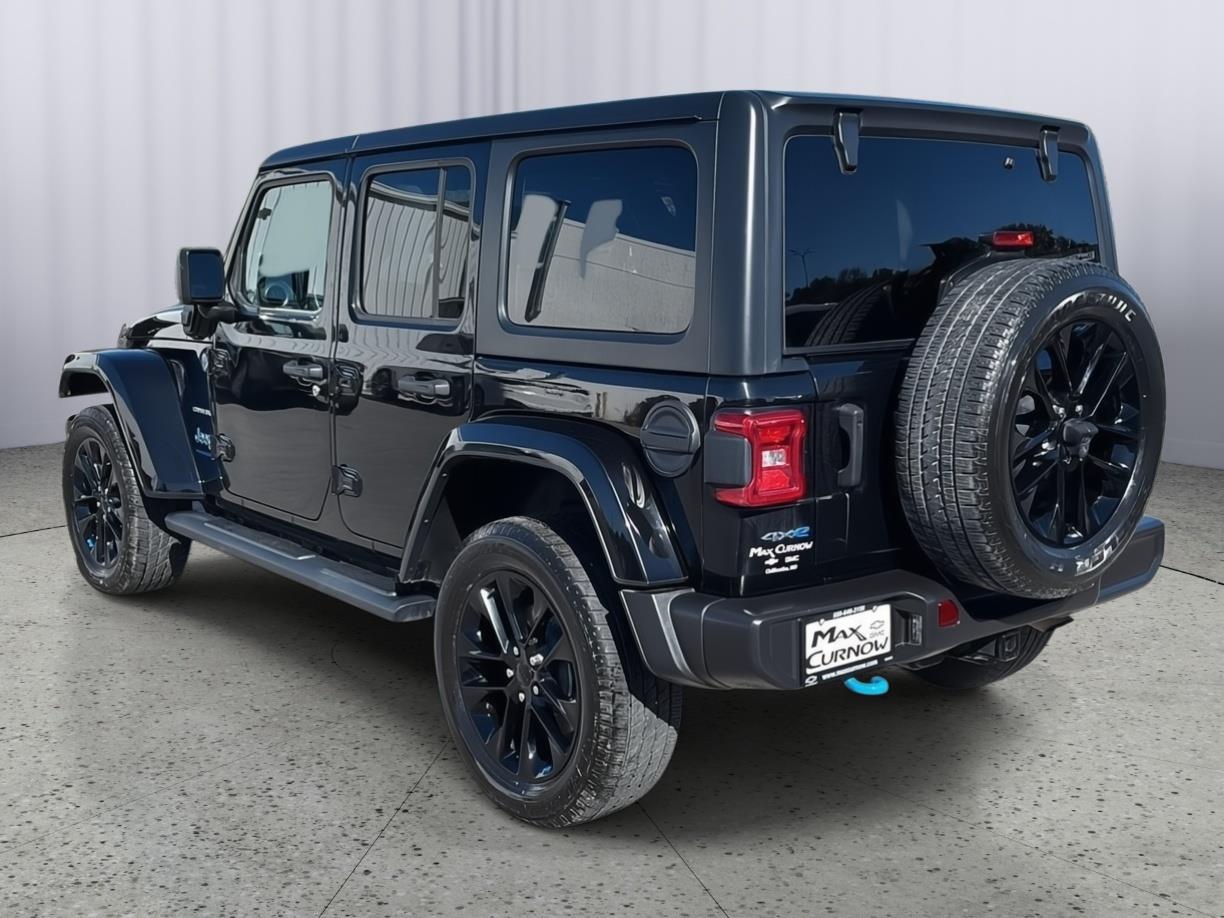 2023 Jeep Wrangler 4xe Sahara photo 2
