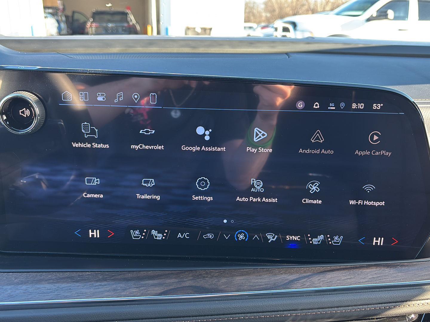 2026 Chevrolet Suburban High Country - Photo 31