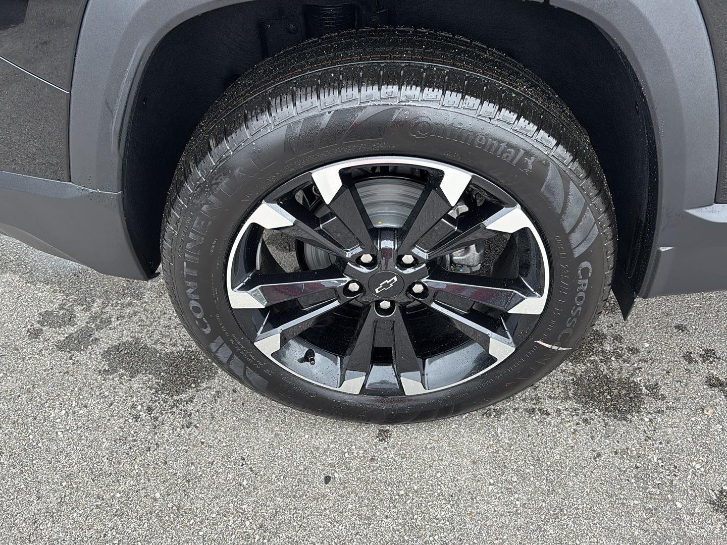 2027 Chevrolet Equinox RS - Photo 12
