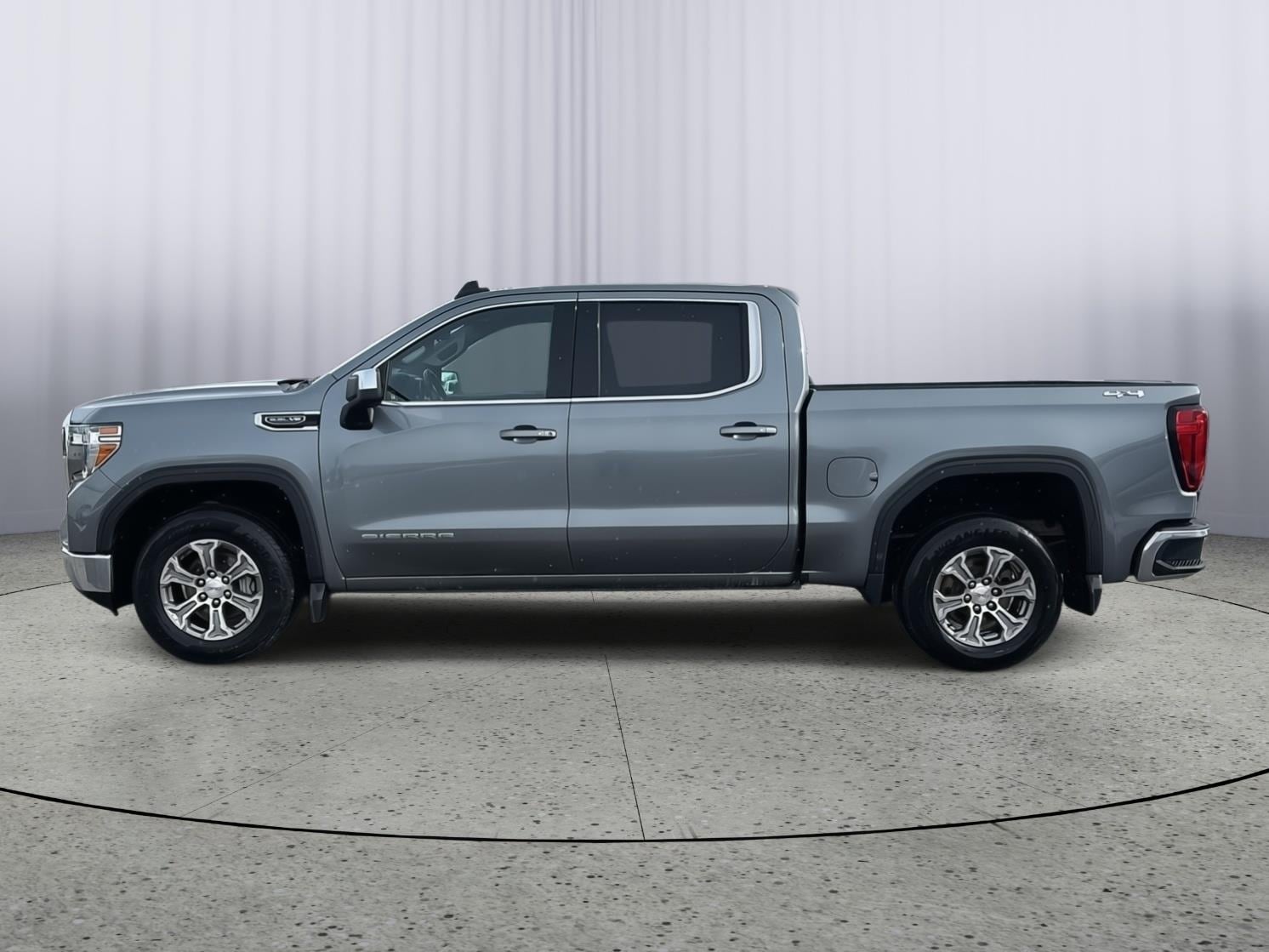 Used 2020 GMC Sierra 1500 SLE with VIN 3GTU9BED2LG415397 for sale in Kansas City