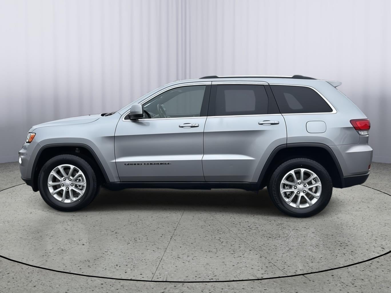 Used 2021 Jeep Grand Cherokee Laredo X with VIN 1C4RJFAG8MC689812 for sale in Kansas City