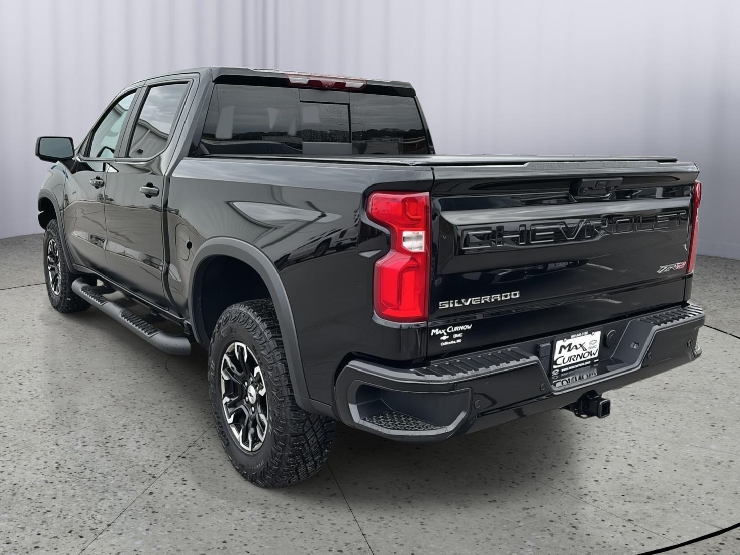 2024 Chevrolet Silverado 1500 ZR2 photo 3