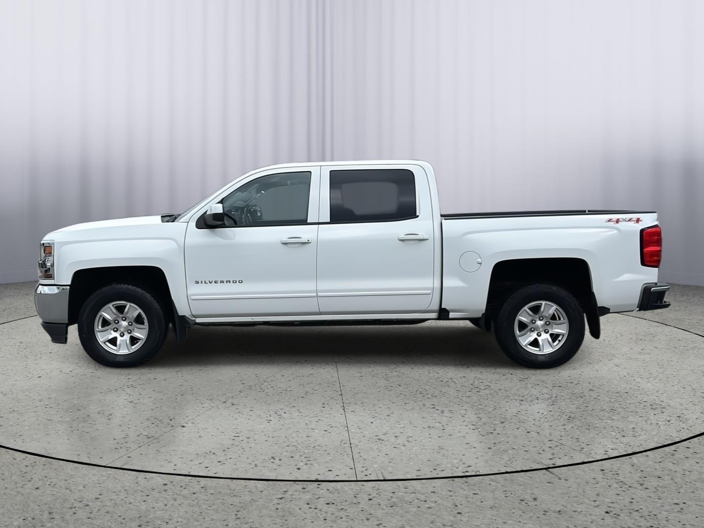 Used 2017 Chevrolet Silverado 1500 LT with VIN 3GCUKREC7HG331345 for sale in Kansas City