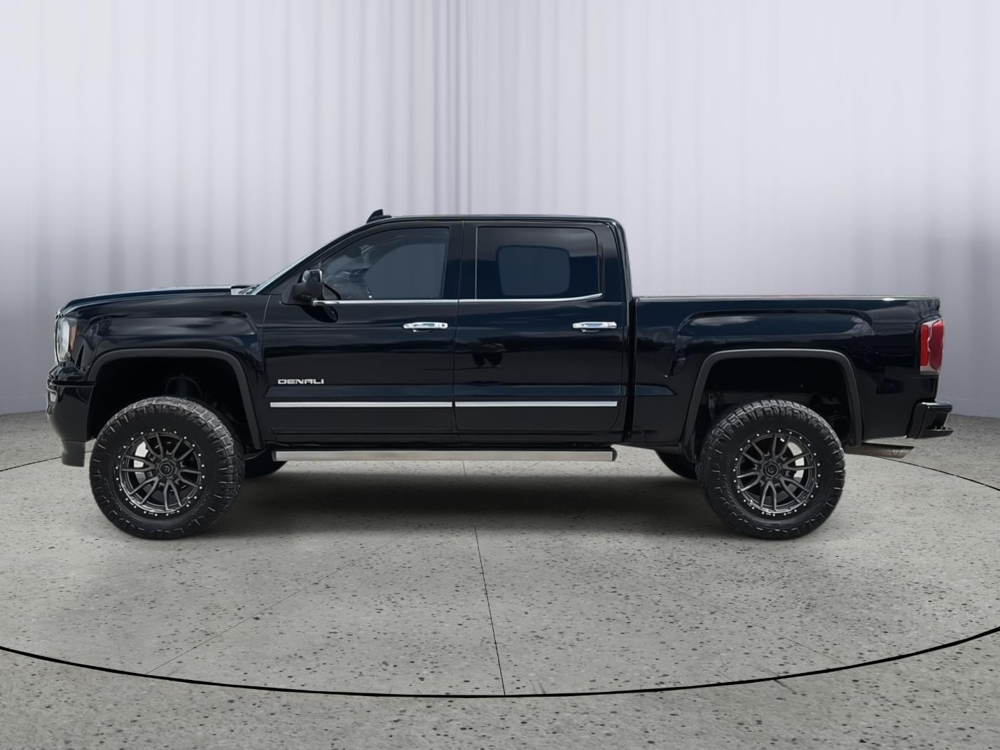 Used 2017 GMC Sierra 1500 Denali Denali with VIN 3GTU2PEJ7HG293442 for sale in Kansas City