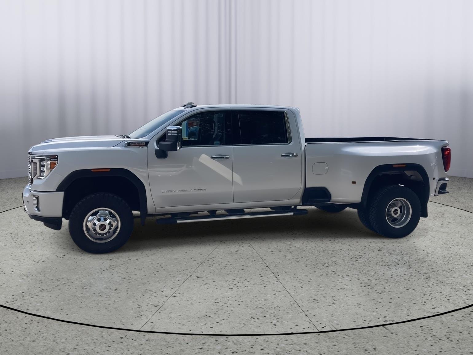 Used 2022 GMC Sierra 3500 Denali HD Denali with VIN 1GT49WEY4NF245882 for sale in Kansas City