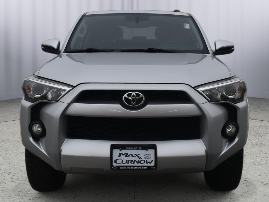 Used 2019 Toyota 4Runner SR5 Premium with VIN JTEBU5JR6K5689602 for sale in Chillicothe, MO