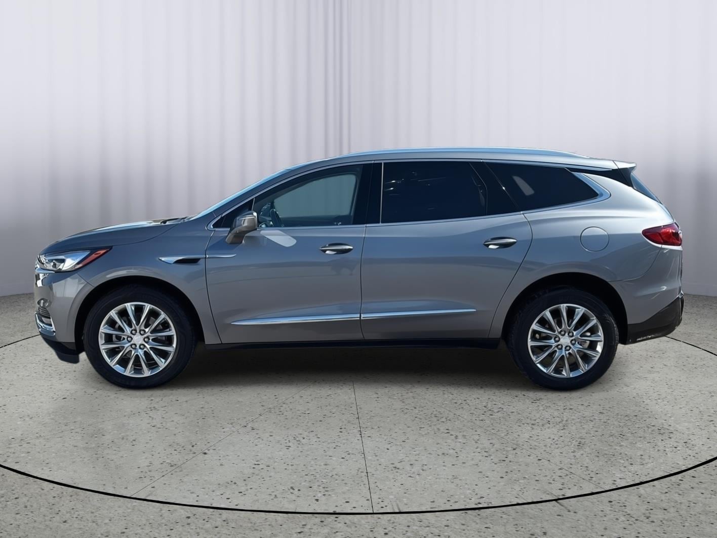 Used 2019 Buick Enclave Essence with VIN 5GAEVAKW5KJ317561 for sale in Kansas City