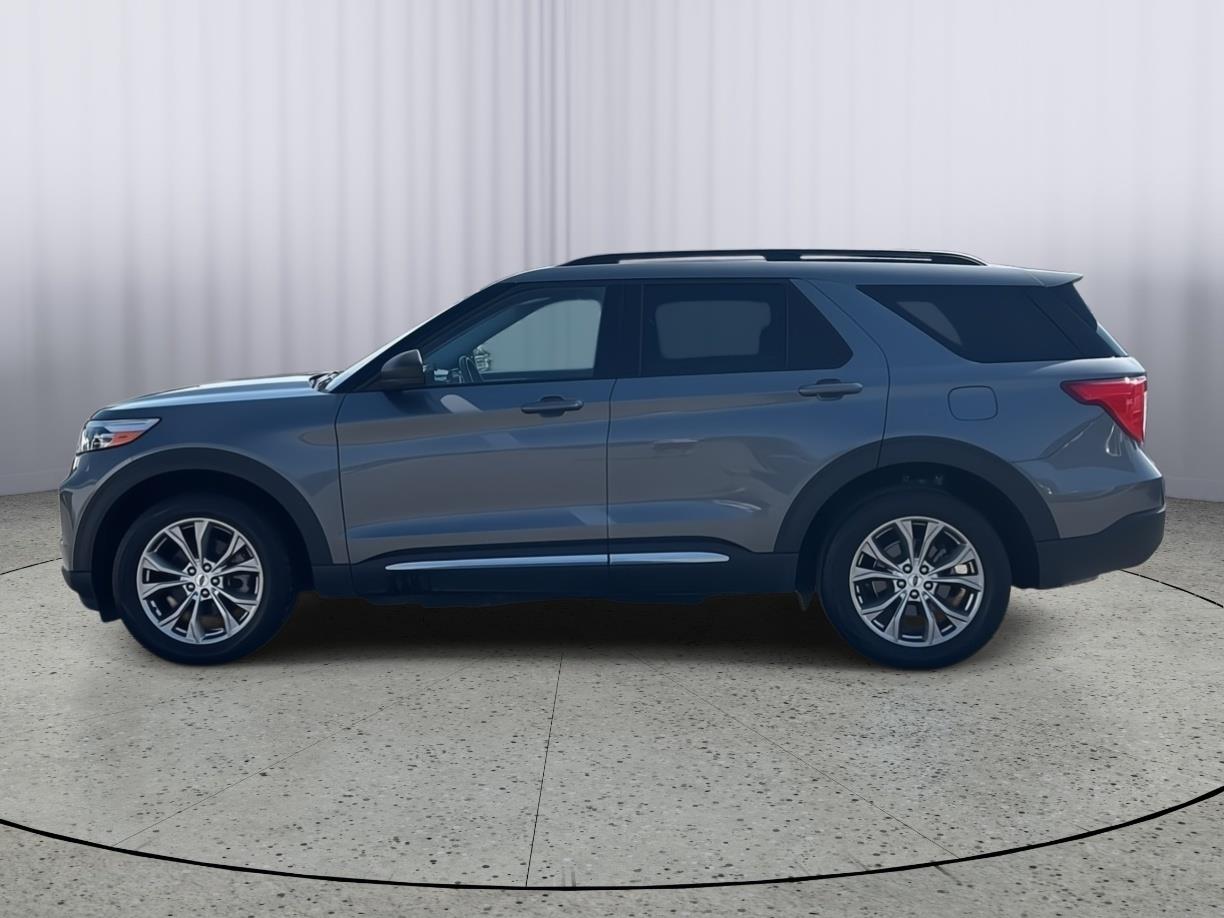Used 2022 Ford Explorer XLT with VIN 1FMSK8DHXNGA70133 for sale in Kansas City