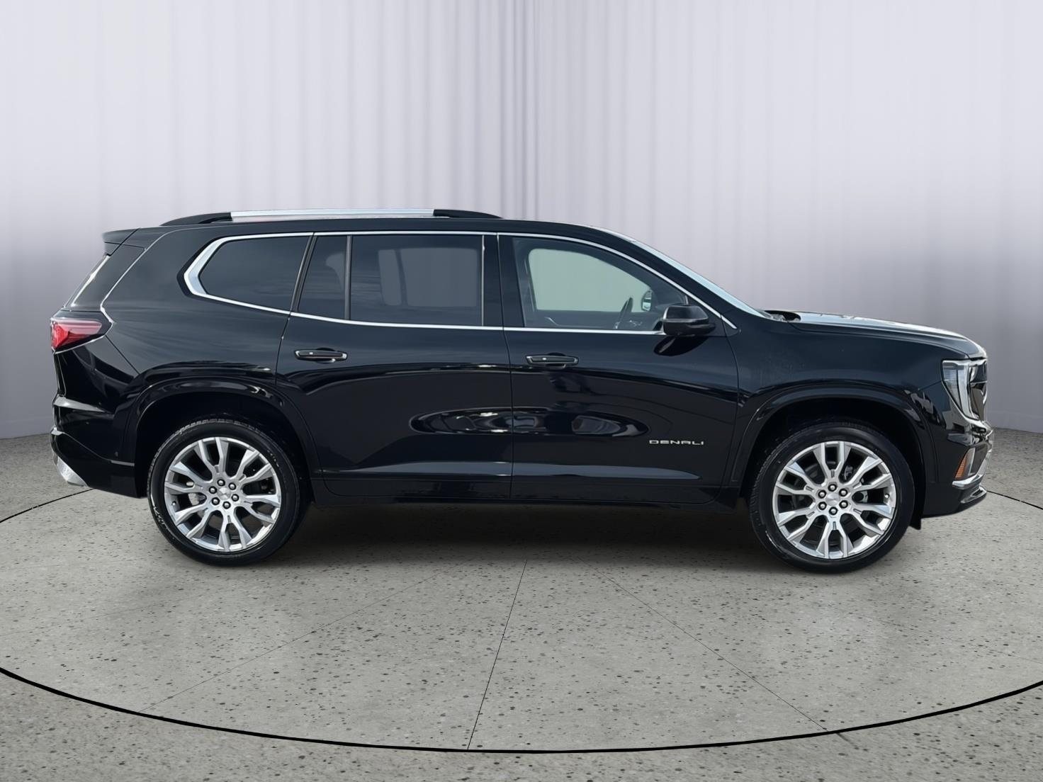 2026 GMC Acadia Denali - Photo 6