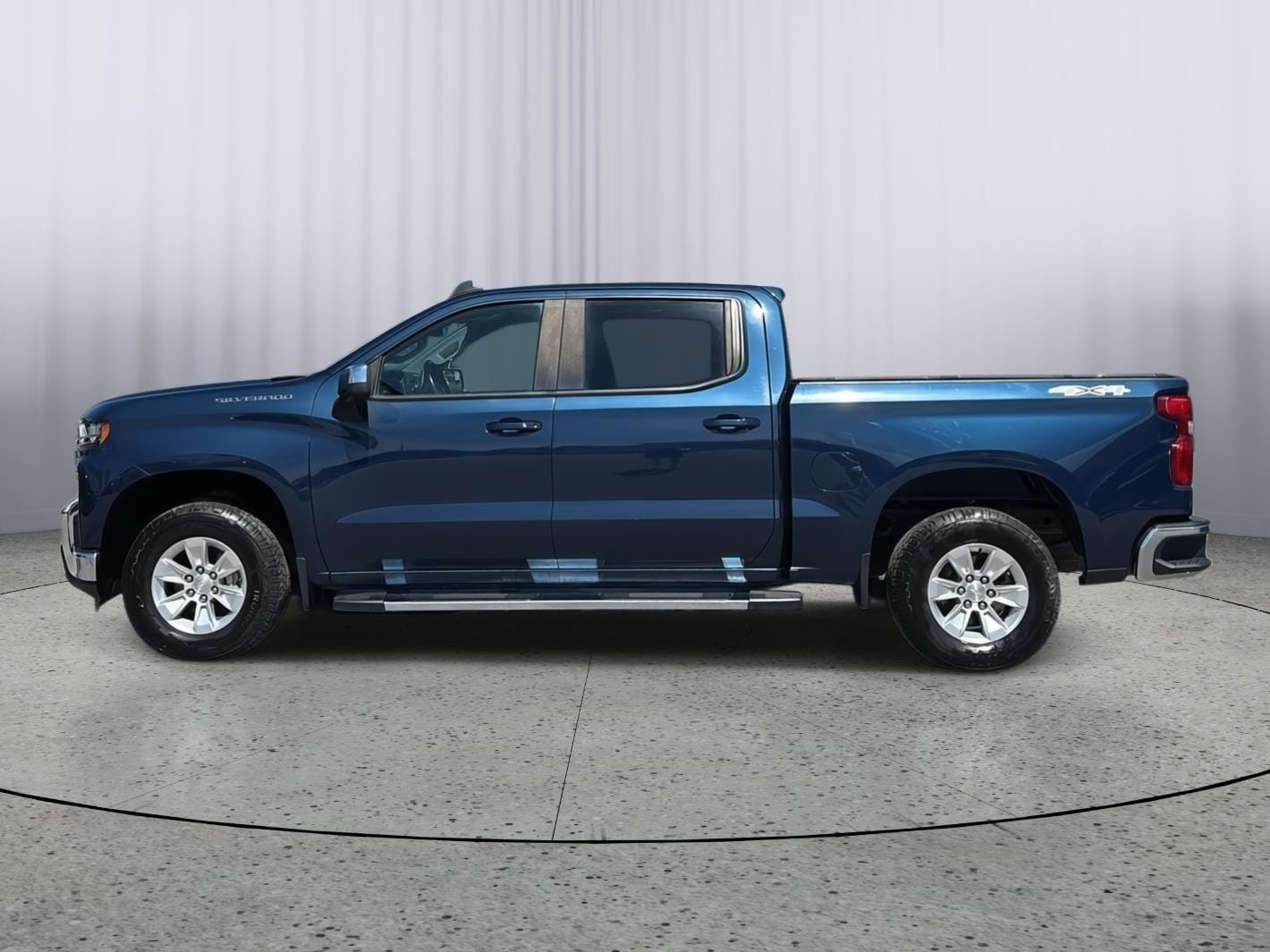 Used 2020 Chevrolet Silverado 1500 LT with VIN 3GCUYDED1LG372251 for sale in Kansas City