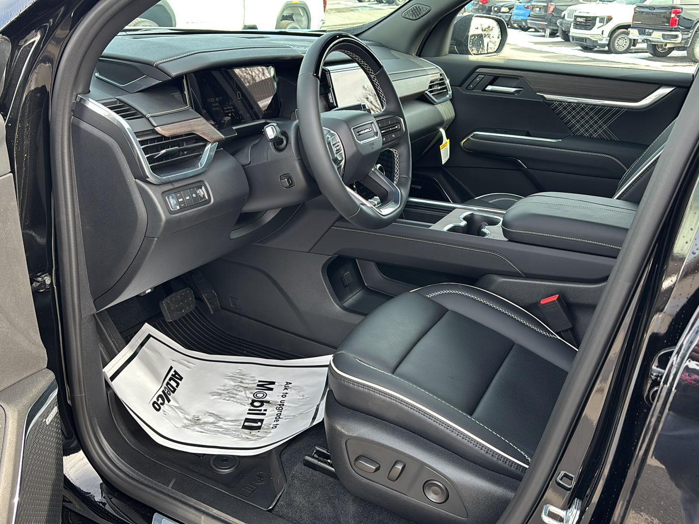 2026 GMC Acadia Denali - Photo 15