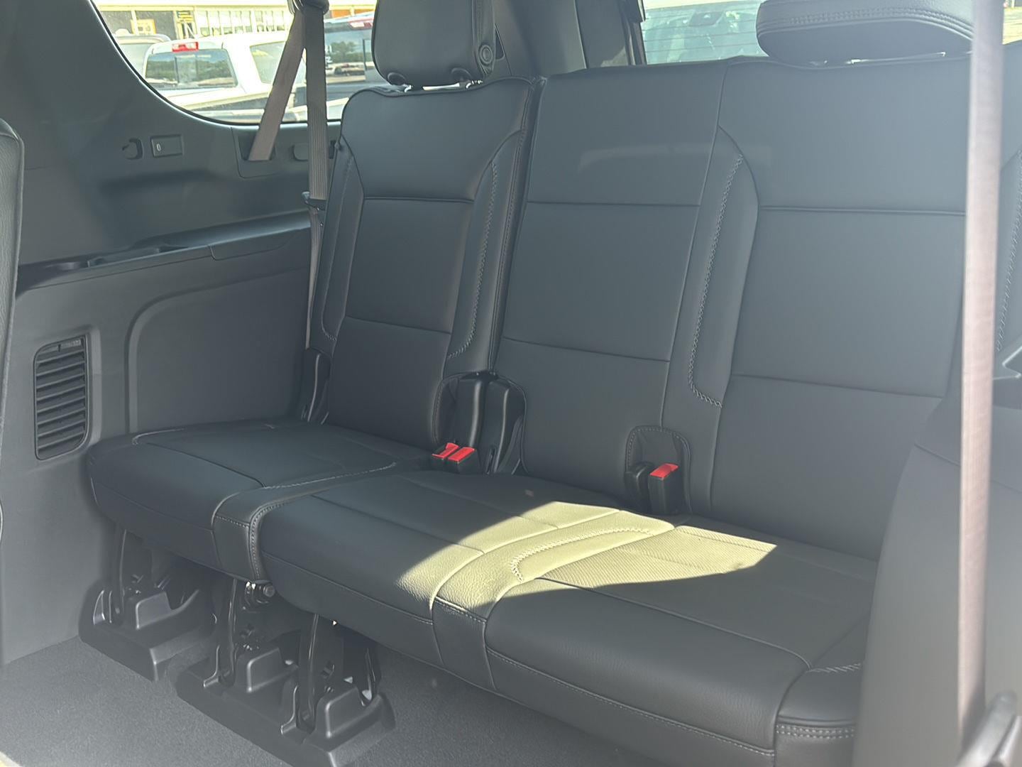 2026 GMC Yukon XL Denali - Photo 20