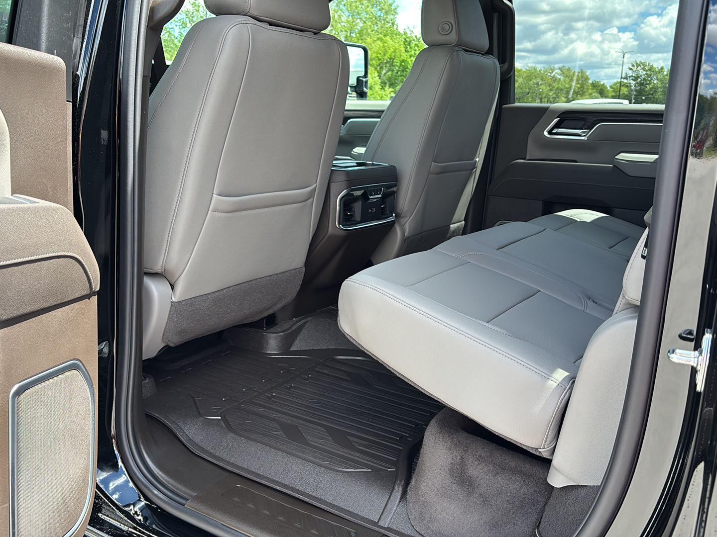 2026 GMC Sierra 2500HD SLT - Photo 20