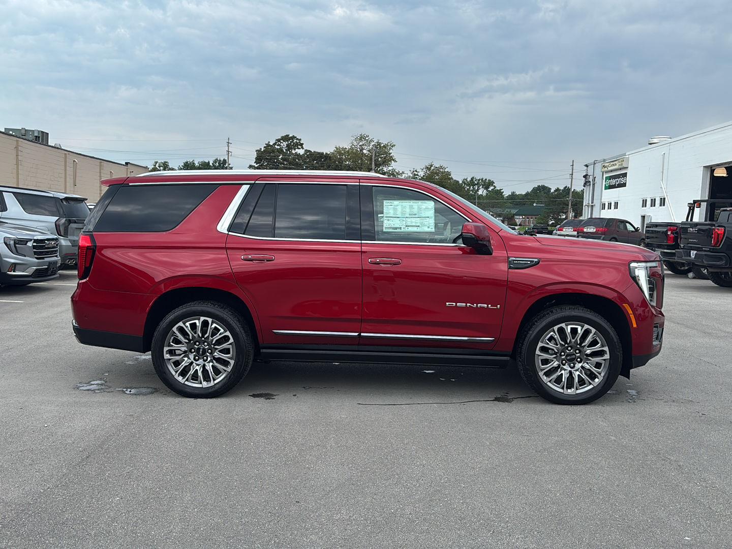 2026 GMC Yukon Denali Ultimate - Photo 6