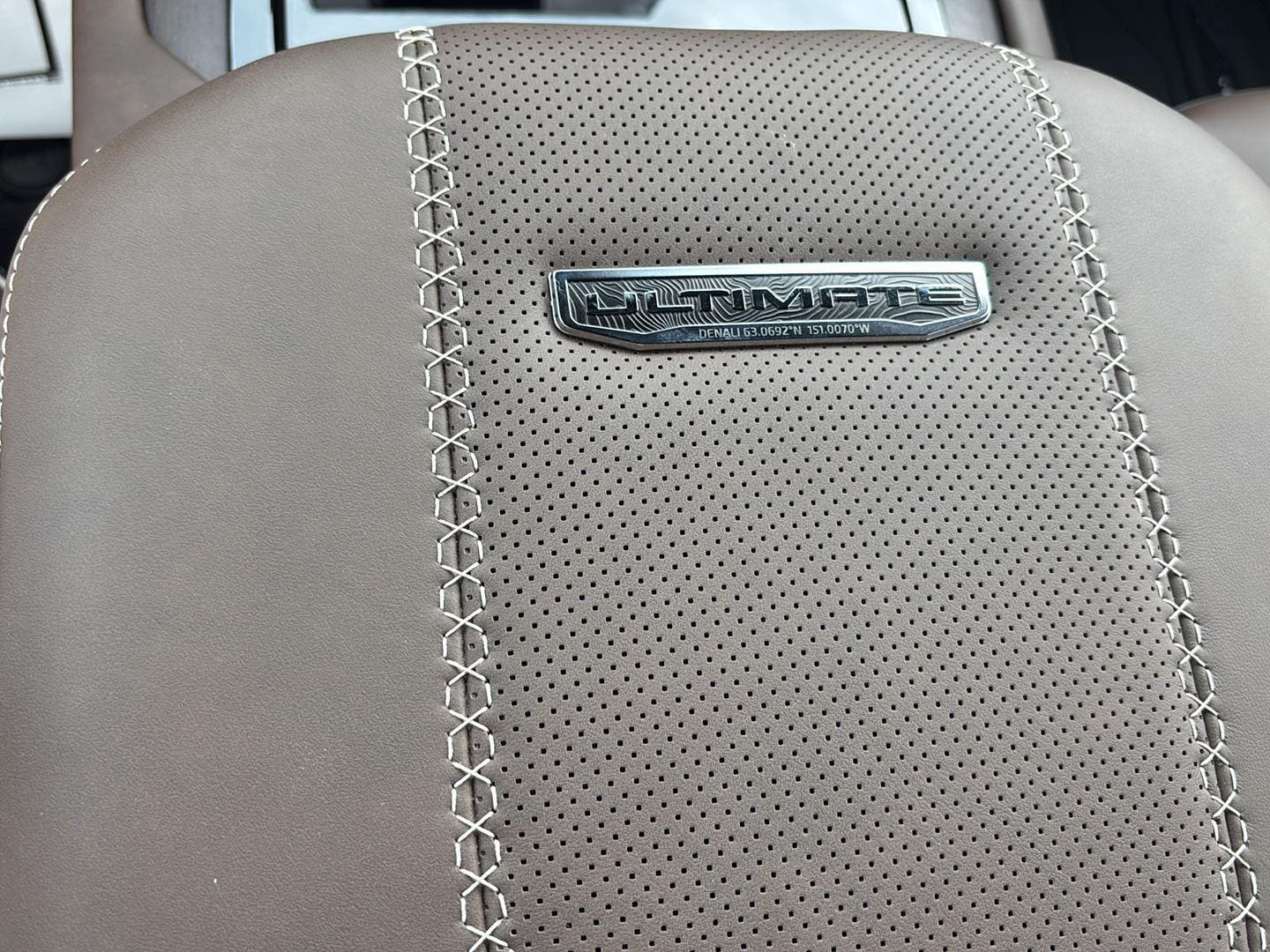 2026 GMC Yukon Denali Ultimate - Photo 40