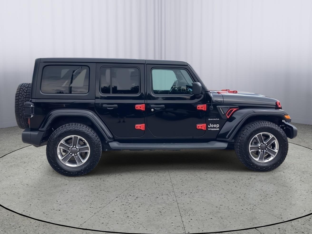 2019 Jeep Wrangler Unlimited Sahara - Photo 6