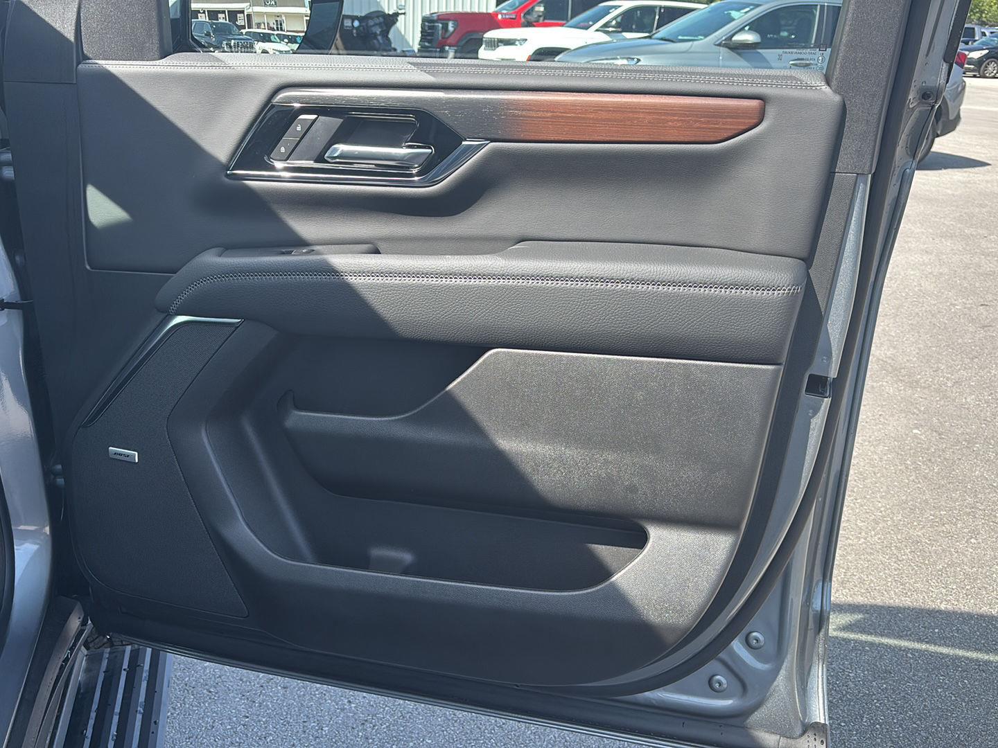 2026 GMC Yukon XL Denali - Photo 26