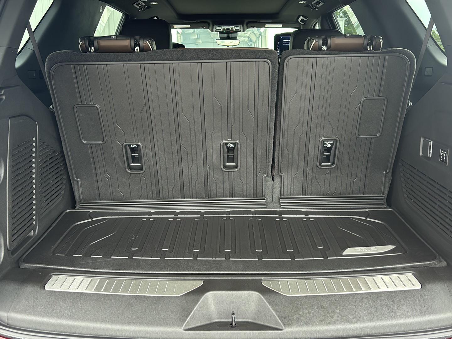 2026 GMC Yukon Denali Ultimate - Photo 24