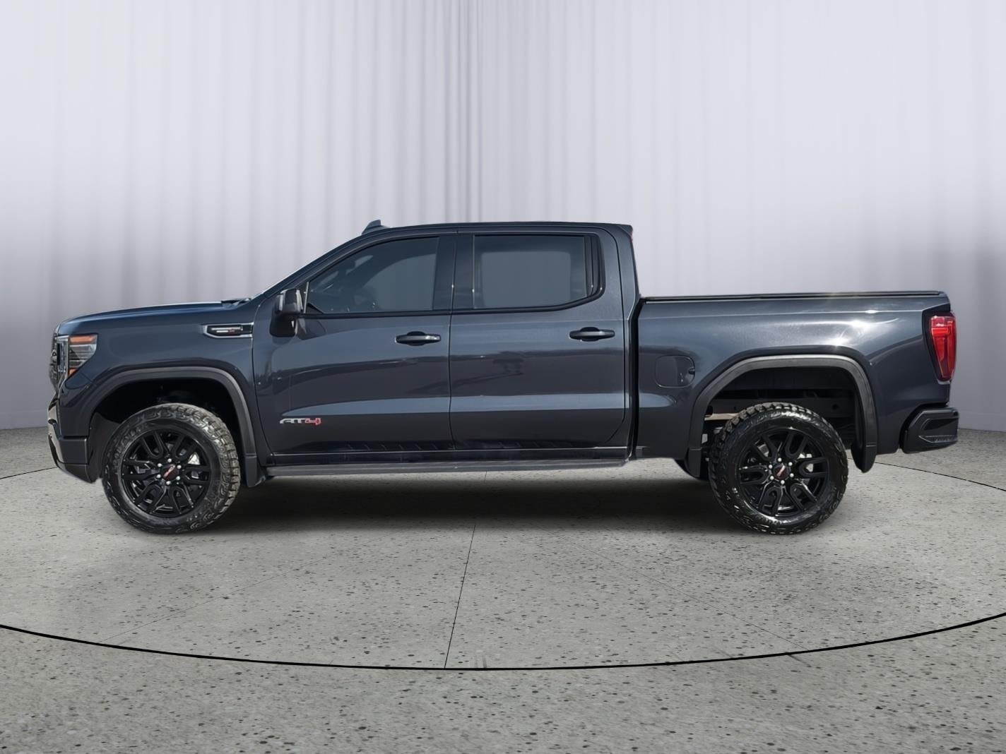 Used 2023 GMC Sierra 1500 AT4 with VIN 1GTUUEE82PZ112418 for sale in Kansas City