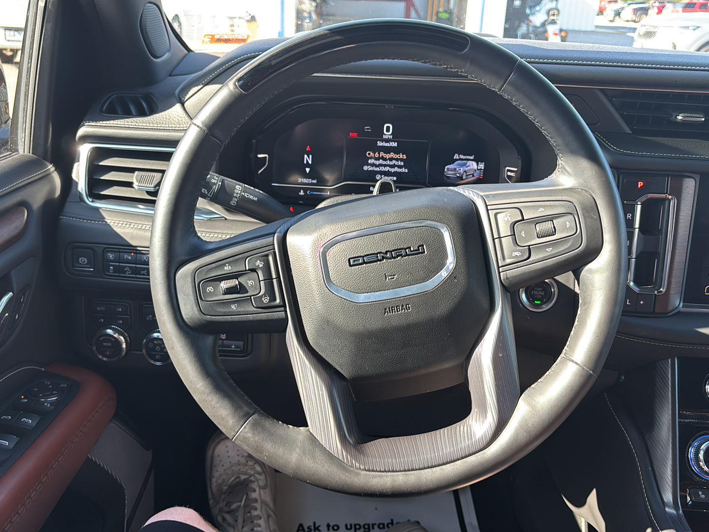 2024 GMC Yukon Denali Ultimate - Photo 28