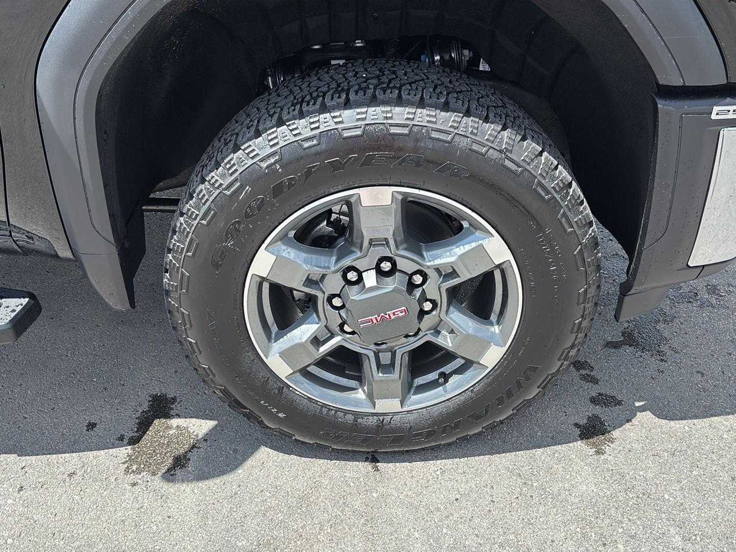 2026 GMC Sierra 2500HD SLT - Photo 14