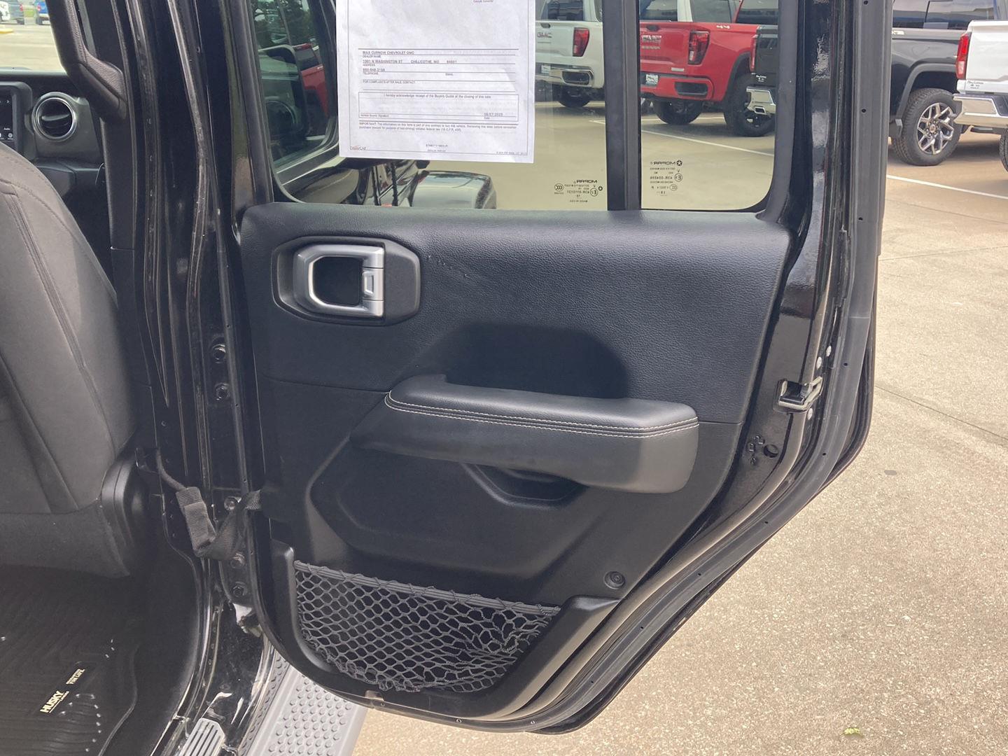 2019 Jeep Wrangler Unlimited Sahara - Photo 16