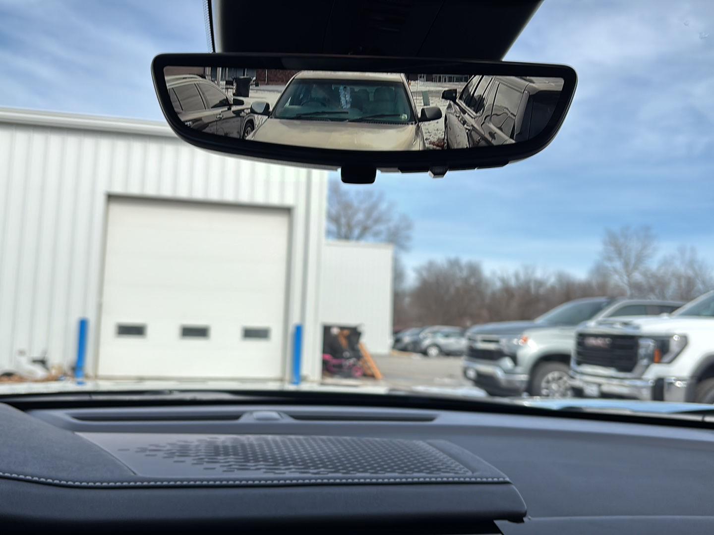 2026 GMC Acadia Denali - Photo 33