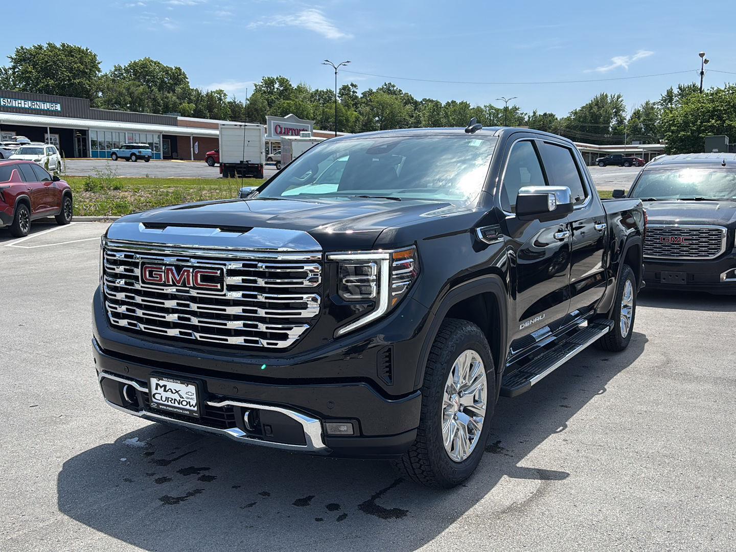 2026 GMC Sierra 4WD Crew Cab Short Box Denali's photo