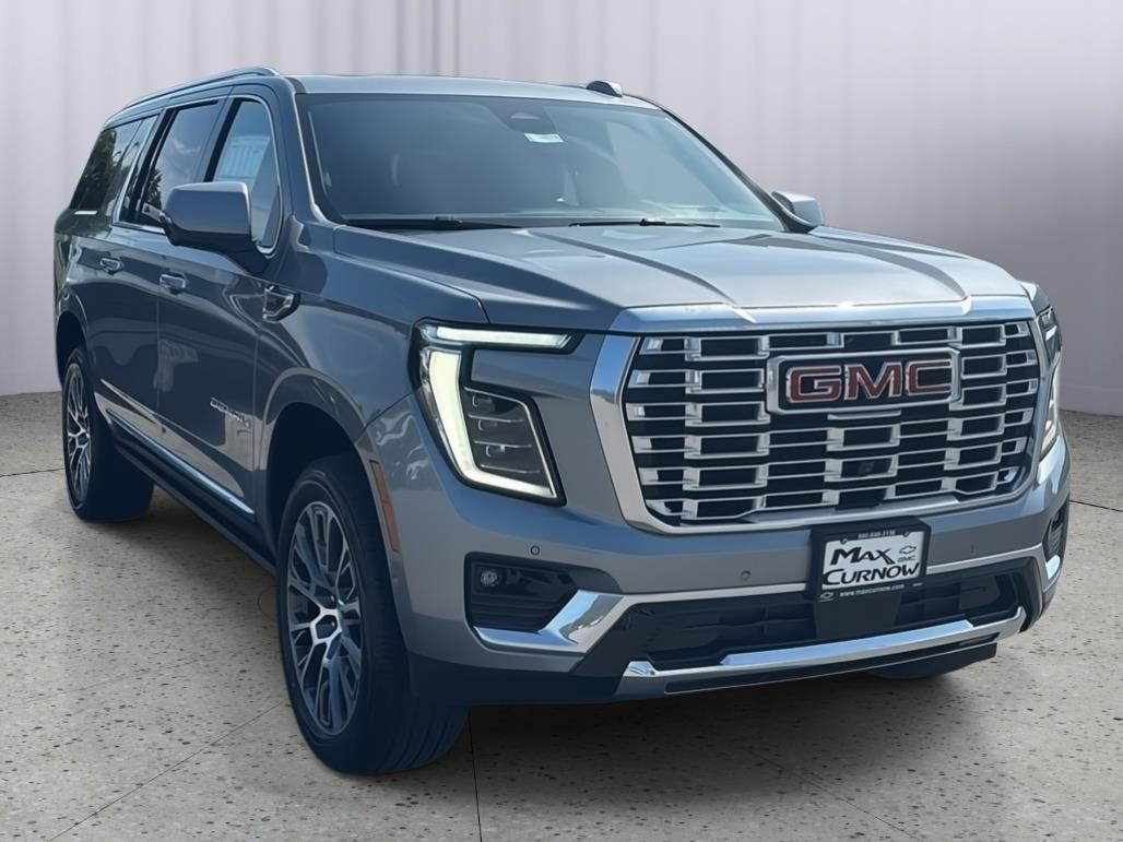 2026 GMC Yukon XL Denali - Photo 7