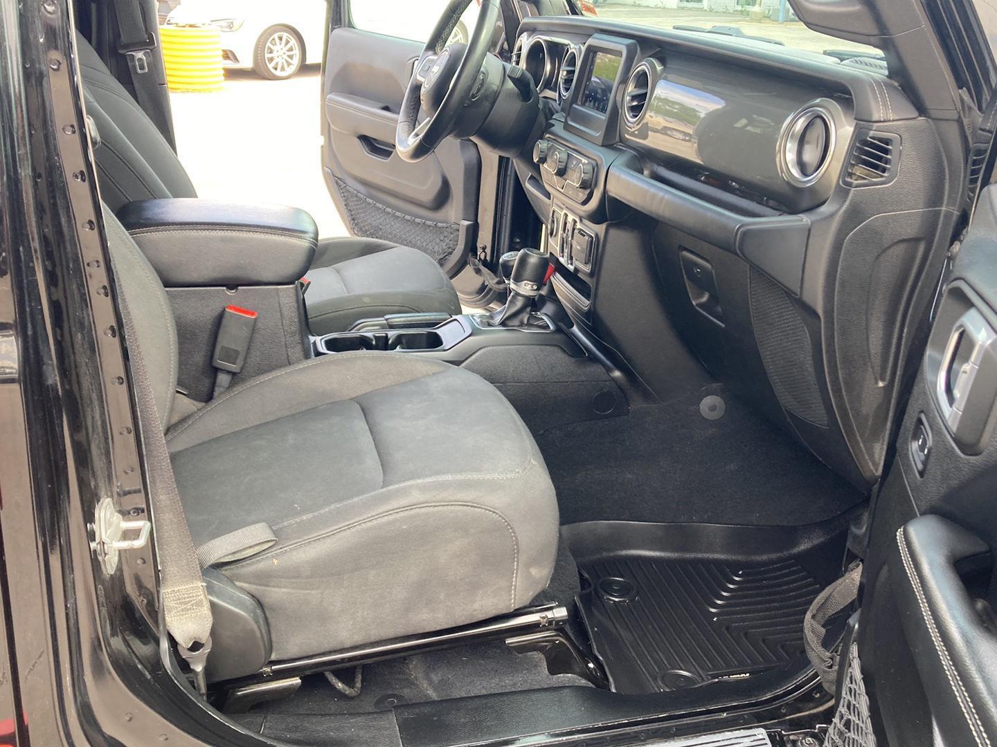 2019 Jeep Wrangler Unlimited Sahara - Photo 21
