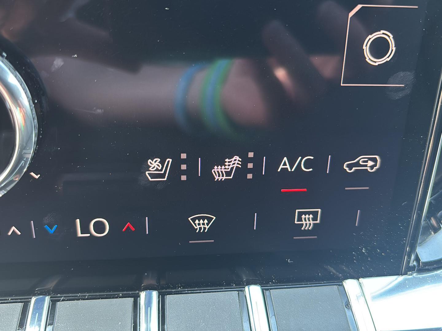 2026 GMC Yukon XL Denali - Photo 34