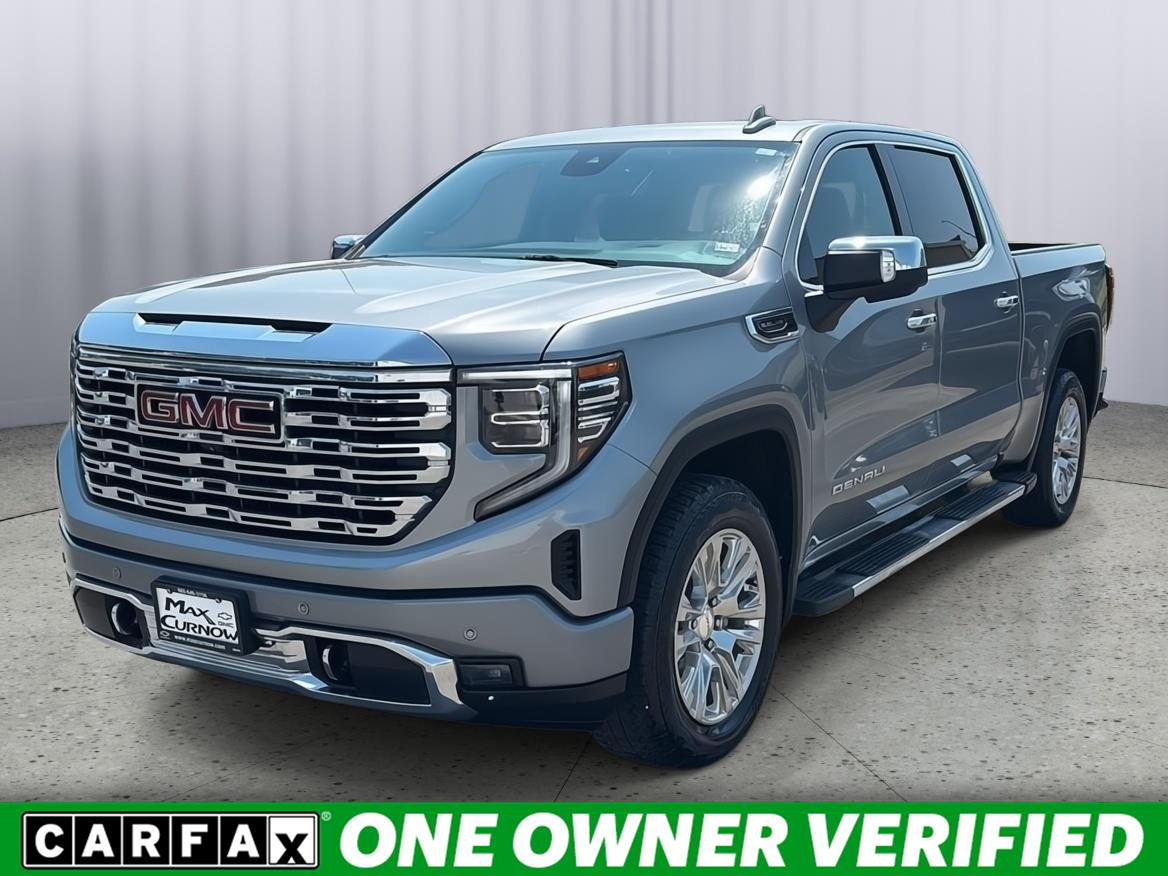 2023 GMC Sierra 4WD Crew Cab Short Box Denali's photo