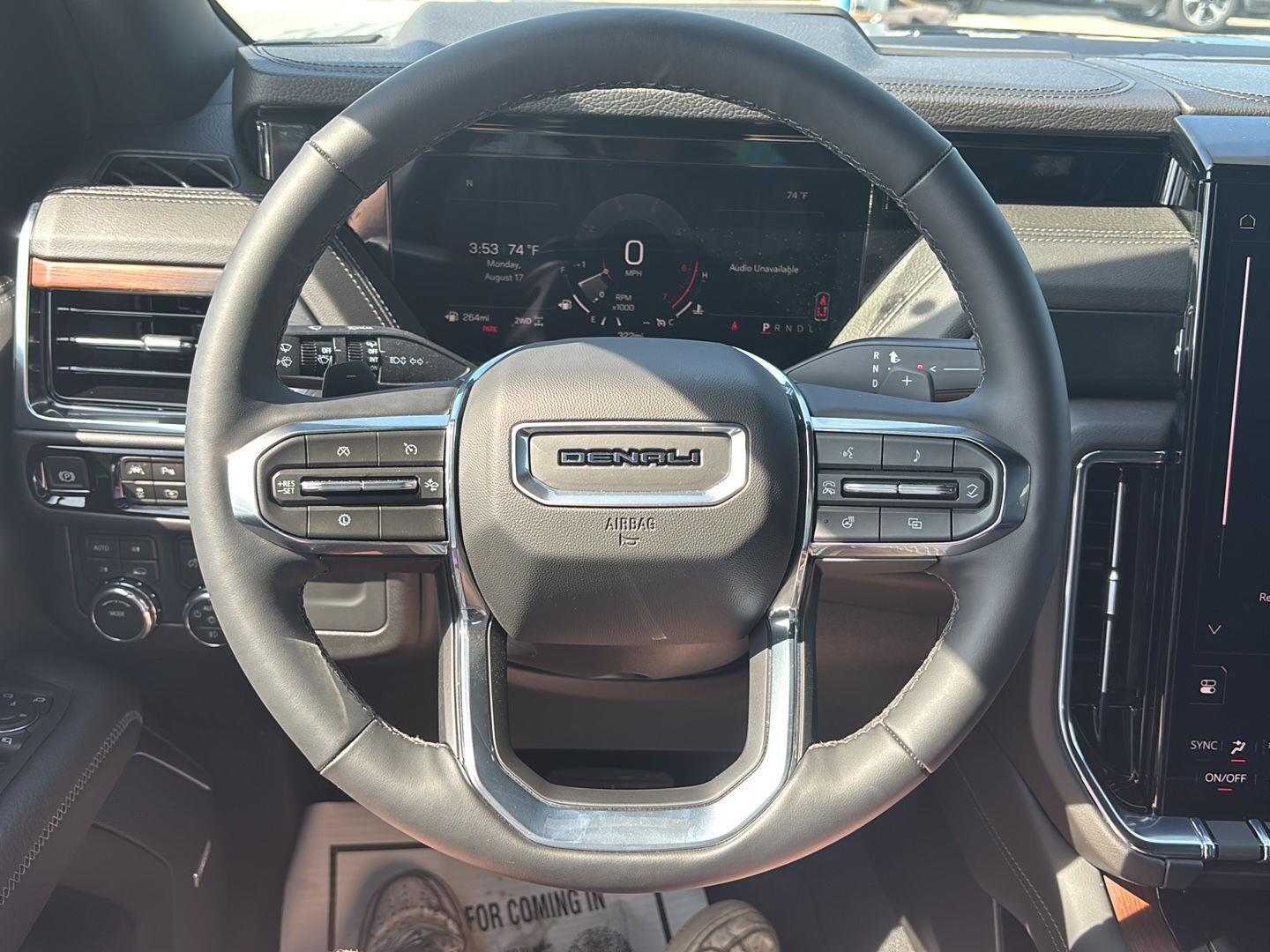 2026 GMC Yukon XL Denali - Photo 28