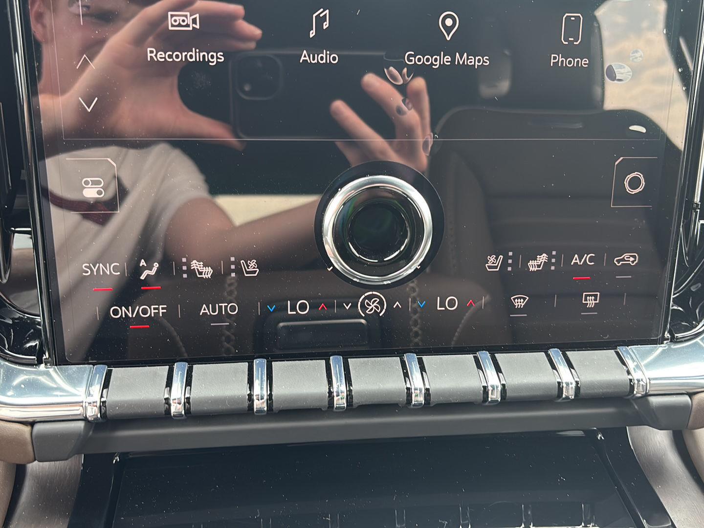 2026 GMC Yukon Denali Ultimate - Photo 36